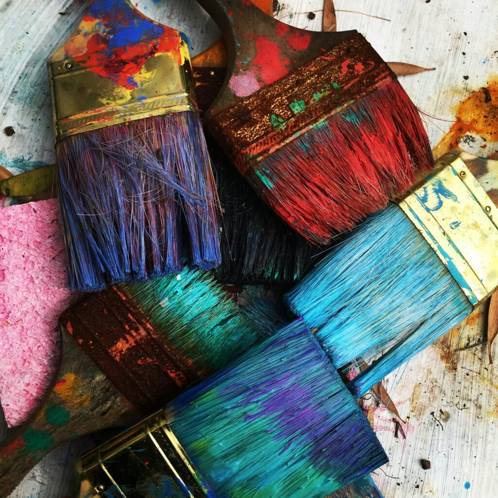 close up image of paintbrushes